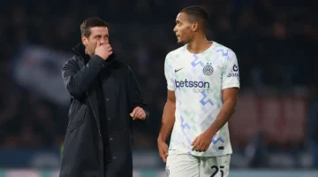 صفقة نهائية.. إنتر ميلان يحسم مصير مانويل أكانجي مع الفريق في عام 2026